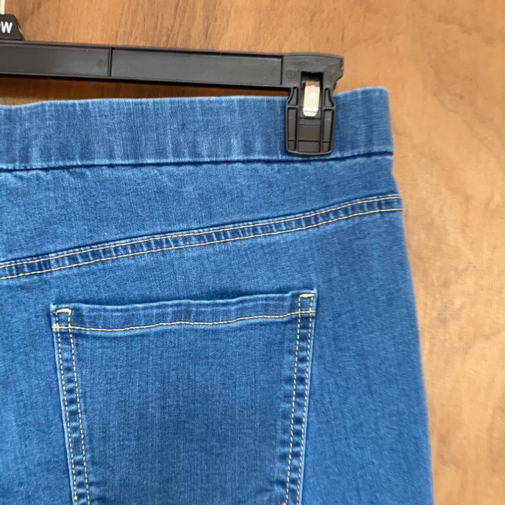 Architect pull on medium wash jean with stretch 1X - Picture 9 of 17